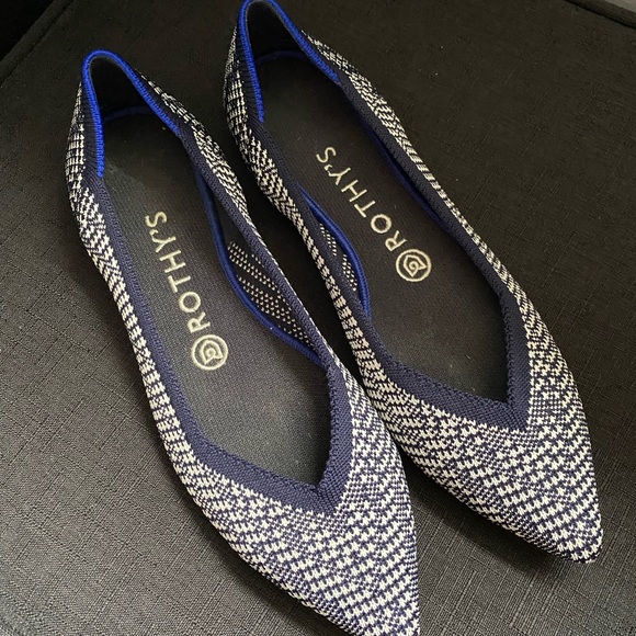 Navy houndstooth Rothy’s. Size 8. Barely worn! - Picture 2 of 5